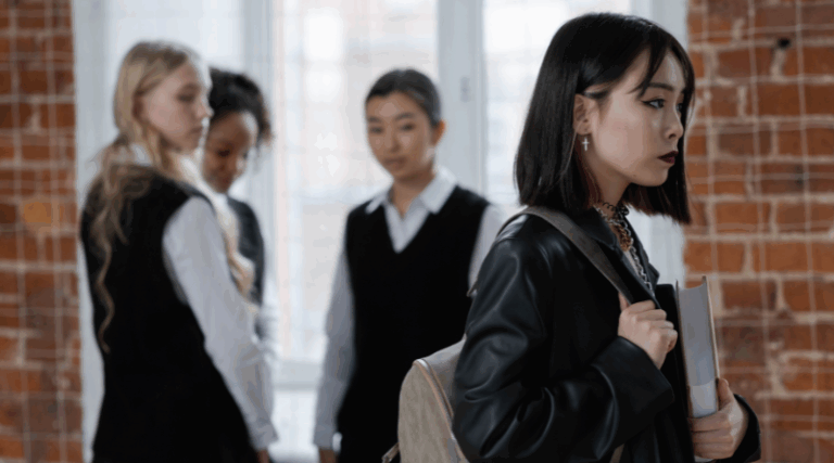 10 Gaslighting-Sprüche: Wie du die Manipulation erkennst und konterst